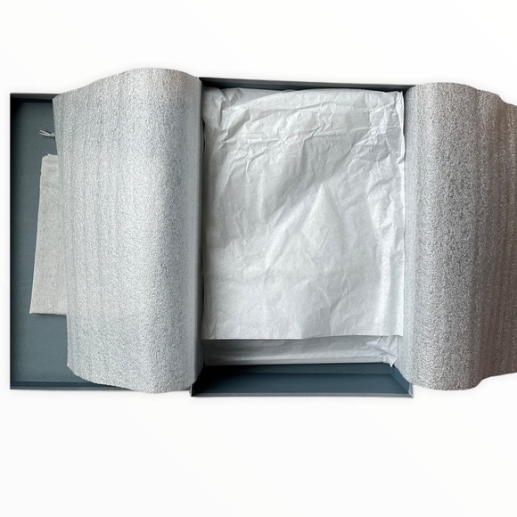 🆕 Aquatalia Suede/Shearling Boot With Side Zip - Picture 13 of 14